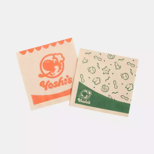 「「マリオカート ワールド」のフードショップ「Yoshi's」をテーマにしたグッズが登場！ボウリングシャツやカトラリーなど10種ラインナップ」の画像