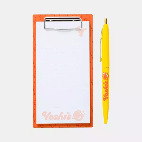 「「マリオカート ワールド」のフードショップ「Yoshi's」をテーマにしたグッズが登場！ボウリングシャツやカトラリーなど10種ラインナップ」の画像