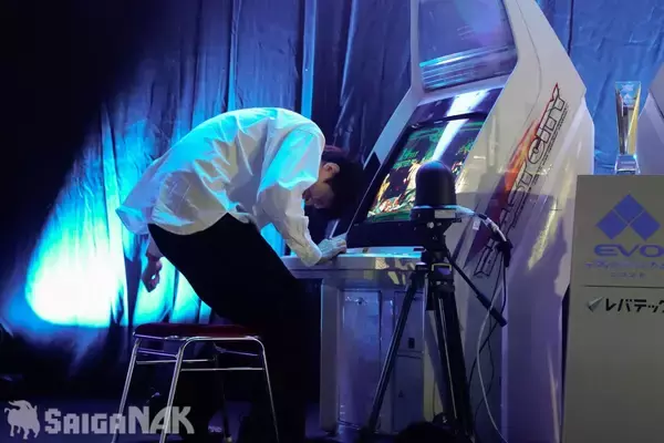 「【EVO Japan 2026】全30枚の現地写真でメイントーナメント「ヴァンパイアセイヴァー」を振り返る」の画像