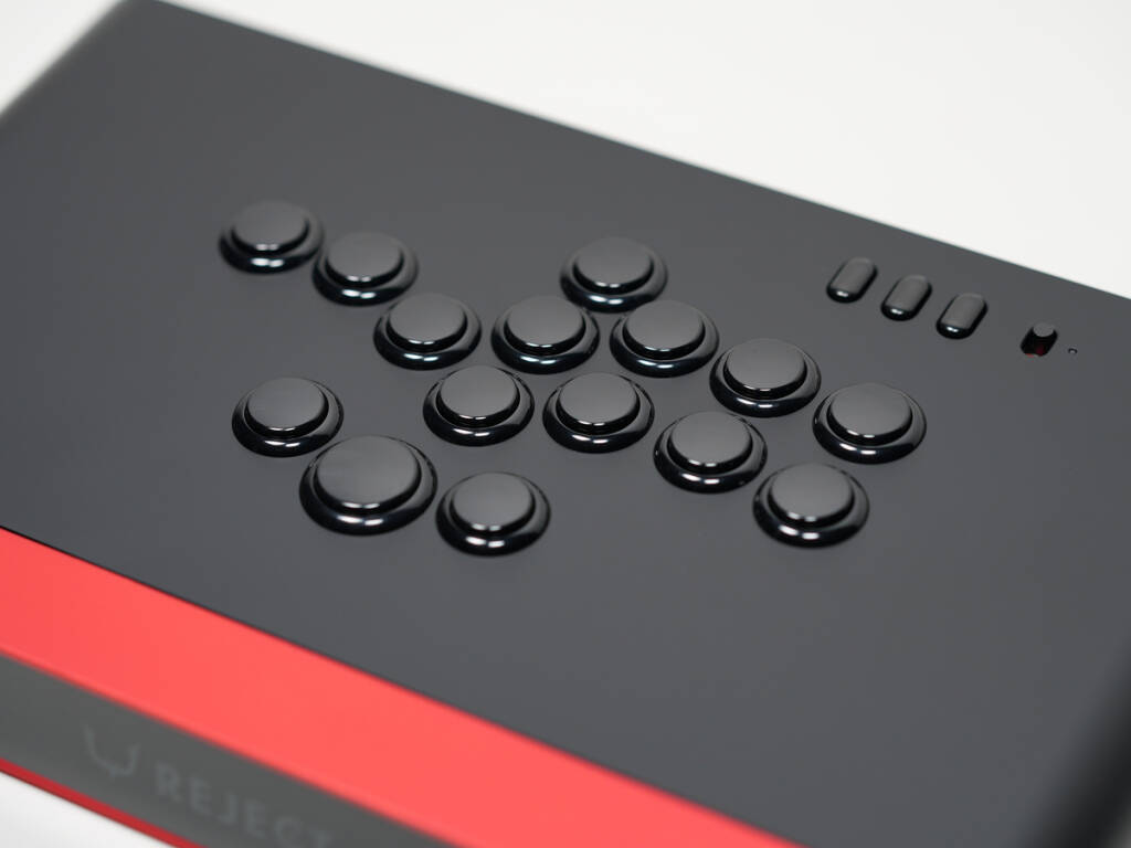 「REJECT」所属ストリーマーのハイタニ氏監修のアーケードコントローラー「REJECT Arcade Controller」が5月1日から予約販売開始！