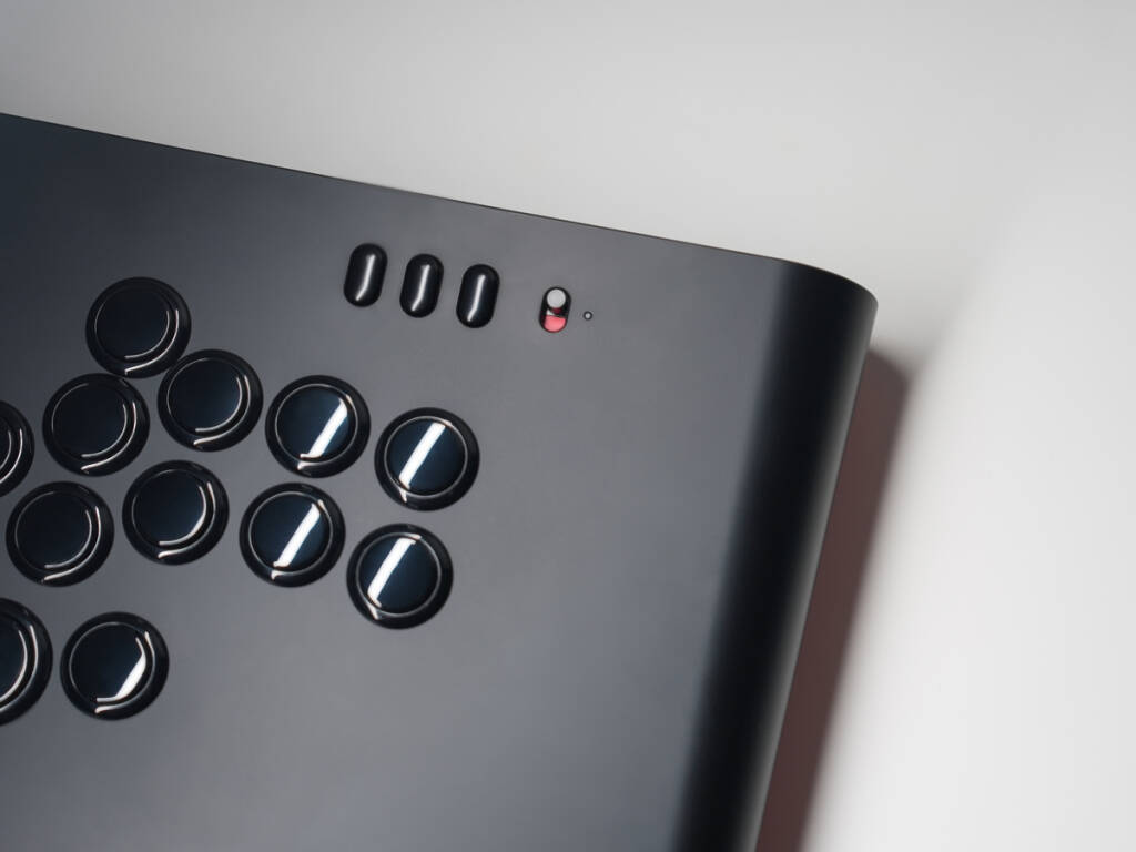 「REJECT」所属ストリーマーのハイタニ氏監修のアーケードコントローラー「REJECT Arcade Controller」が5月1日から予約販売開始！
