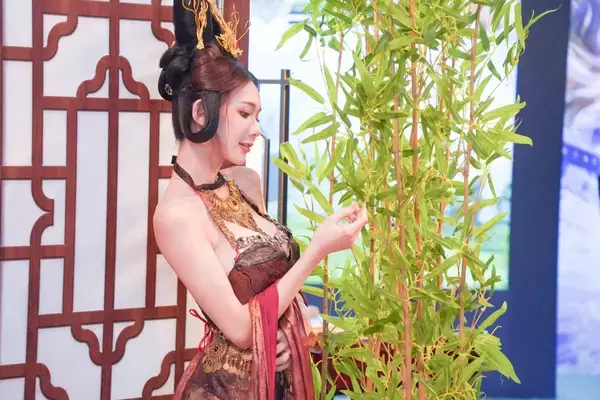 「【TGS2026】「グランドアーカイブ」と「三國：謀定天下」ブースをレポート！カード大会や台湾美女コスプレイヤーも登場」の画像