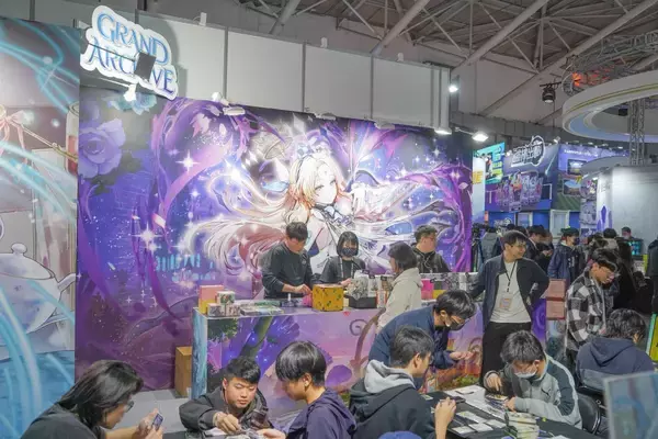 「【TGS2026】「グランドアーカイブ」と「三國：謀定天下」ブースをレポート！カード大会や台湾美女コスプレイヤーも登場」の画像