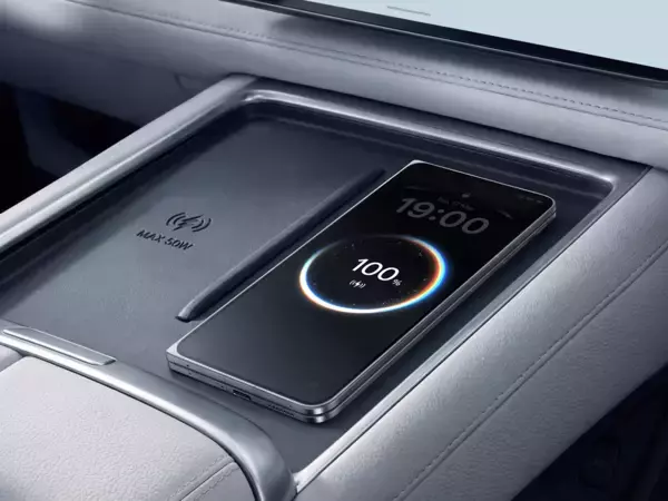 「ハイエンド折りたたみスマホ「OPPO Find N6」が日本上陸！折り目がほぼないフラットディスプレイ、Hasselblad共同開発カメラシステム搭載」の画像