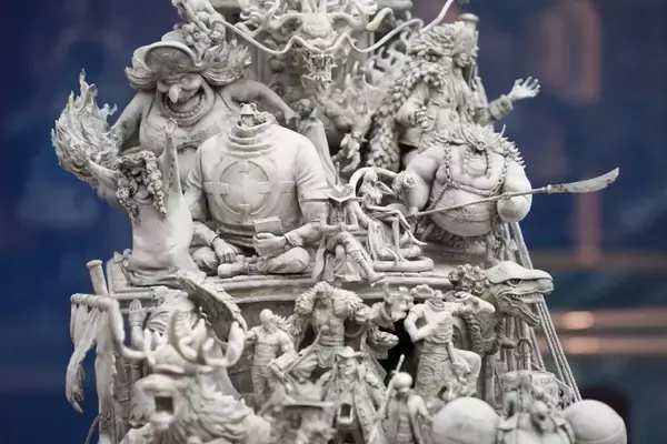 「オープン前の「ONE PIECE BASE SHOP」に潜入！見るだけでも楽しいこだわりの体験型リテール施設に500点以上の限定商品が並ぶ」の画像