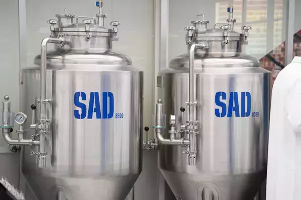 「オープン前の「ONE PIECE BASE SHOP」に潜入！見るだけでも楽しいこだわりの体験型リテール施設に500点以上の限定商品が並ぶ」の画像