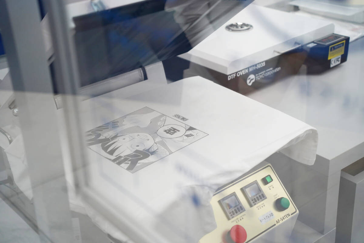 オープン前の「ONE PIECE BASE SHOP」に潜入！見るだけでも楽しいこだわりの体験型リテール施設に500点以上の限定商品が並ぶ