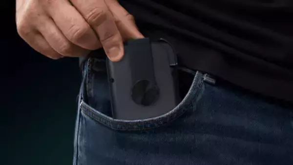 「Razerが折りたたみ可能なスマホ用小型コントローラー「Razer Prio」を発表！ポケットに入れられるほど超ポータブル」の画像