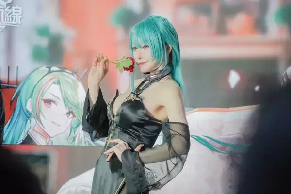 「【TGS2026】「アズールレーン」ブースレポート！美麗イラストのグッズや人気キャラのコスプレも」の画像