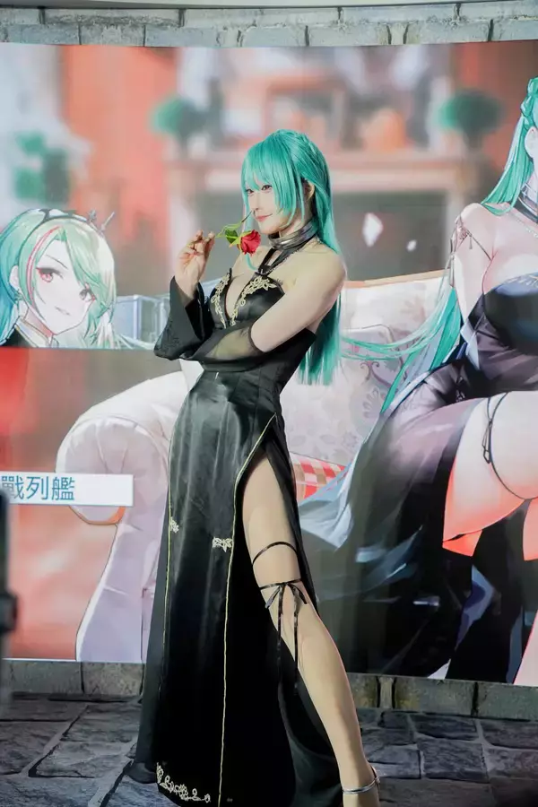 「【TGS2026】「アズールレーン」ブースレポート！美麗イラストのグッズや人気キャラのコスプレも」の画像