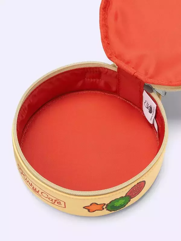 「GUから「カービィカフェ」をモチーフにしたコラボアイテムが登場！9月12日より販売開始」の画像