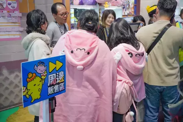 「【TGS2026】グラビティブースをフォトレポート！「RO仙境傳說：世界之旅」の試遊やグッズ、コスプレイヤーも！」の画像