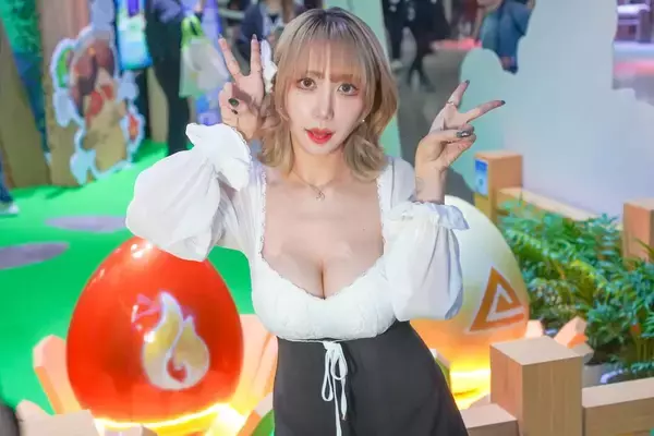 「【TGS2026】「アズールプロミリア」のブースレポート！先行試遊や人気コスプレイヤーたちが登場」の画像