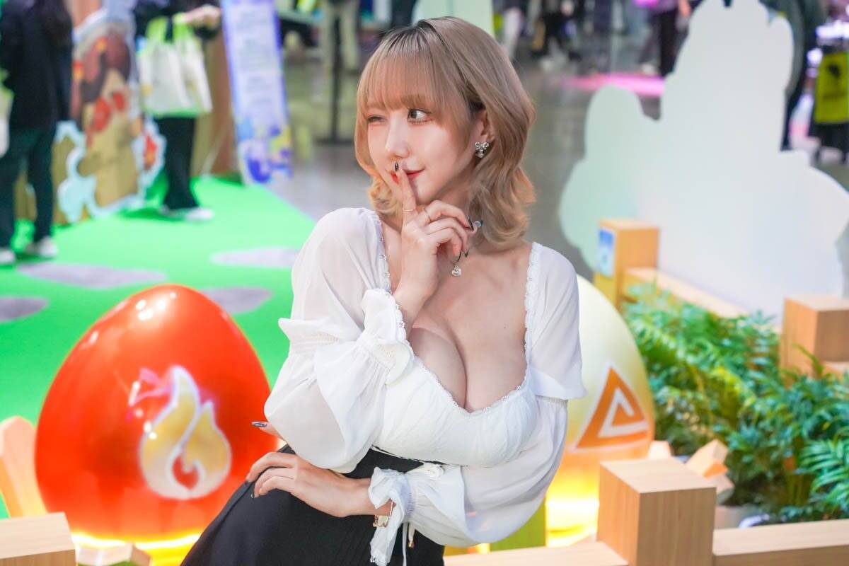 【TGS2026】「アズールプロミリア」のブースレポート！先行試遊や人気コスプレイヤーたちが登場