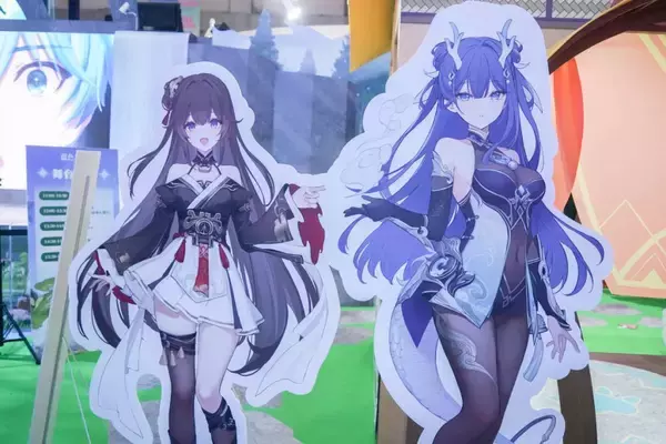 「【TGS2026】「アズールプロミリア」のブースレポート！先行試遊や人気コスプレイヤーたちが登場」の画像