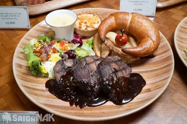 「USJ「葬送のフリーレン ～追憶のレストラン～」実食レポート！これならきっとフリーレンも大満足」の画像