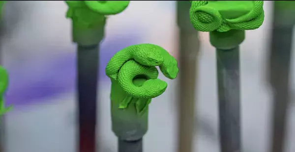「Razer「Artisan Keycap - Triple-Headed Snake Edition」発表、ブランドを象徴する特別なキーキャップはお値段15,980円」の画像