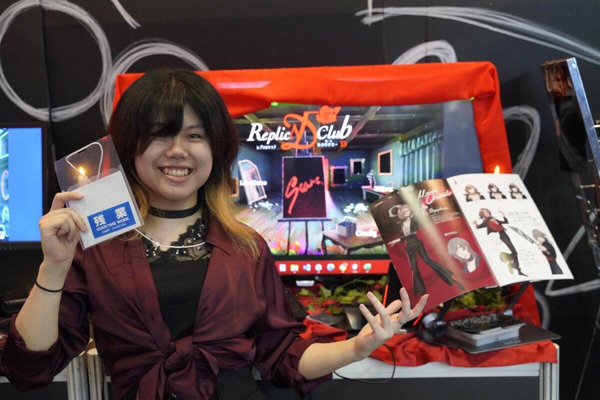 【TGS2025】ゲーム制作だけじゃない！装飾やブースの設置なども手掛けた「北海道情報大学」情報メディア学部2年の山口さんと森川准教授にインタビュー