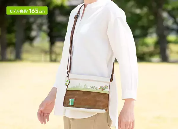 「「ヨッシー」のサコッシュとICカードケースが6月4日発売！夏のお出かけを楽しめる、遊び心たっぷりのデザイン」の画像