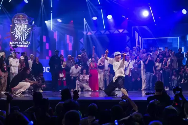 「審査員は観客！ダンスバトルイベント「Red Bull Dance Your Style」が名古屋の久屋大通公園にて10月5日(土)に開催決定」の画像