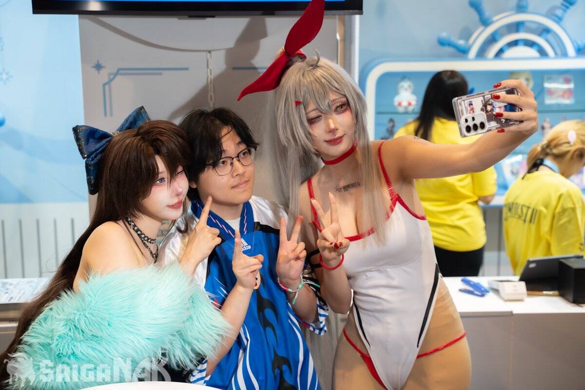【ACGHK 2026】アドベンチャーRPG「ブラウンダスト2」ブースフォトレポート！豪華コスプレイヤーたちのファンサービスも堪能