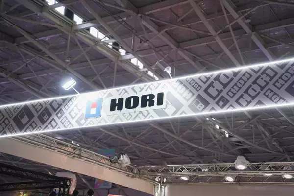 「【TPG2026】コントローラーを広く展開する「HORI」と高性能SSDが強い「サンディスク」のブースをレポート」の画像