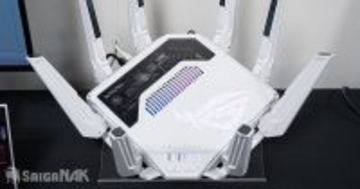 ROGの世界初AIコア搭載ルーター「ROG Rapture GT-BE19000」お披露目！対話でネットワーク設定も可能