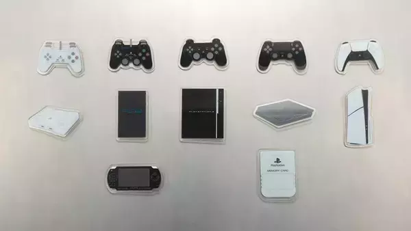 「GRAPHTから「PlayStation」「ASTRO BOT」「どこでもいっしょ」の新作アイテムが発売！ショルダーバッグなど新生活で活躍するアイテムも」の画像