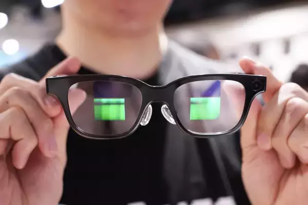 「メガネの完全上位互換になり得る「Rokid スマートAIグラス」がMakuakeで先行販売スタート！実際に製品を試してみた」の画像