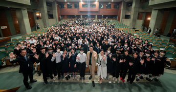 太陽HDがリオ五輪銀メダリスト・桐生祥秀選手を招き中学生に特別授業を開催！「スト6」コラボグッズ売上金の活用