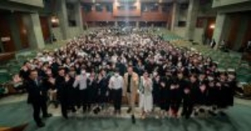 太陽HDがリオ五輪銀メダリスト・桐生祥秀選手を招き中学生に特別授業を開催！「スト6」コラボグッズ売上金の活用