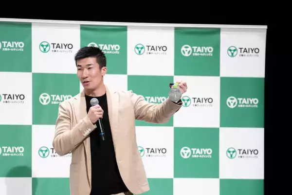 「太陽HDがリオ五輪銀メダリスト・桐生祥秀選手を招き中学生に特別授業を開催！「スト6」コラボグッズ売上金の活用」の画像