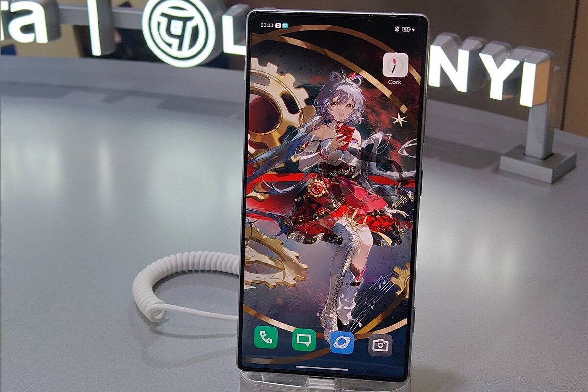 nubiaがMWCで「Neo 5 GT」など新ゲーミングスマホを発表！VOCALOID「洛天依(Luo Tianyi)」モデルも展示