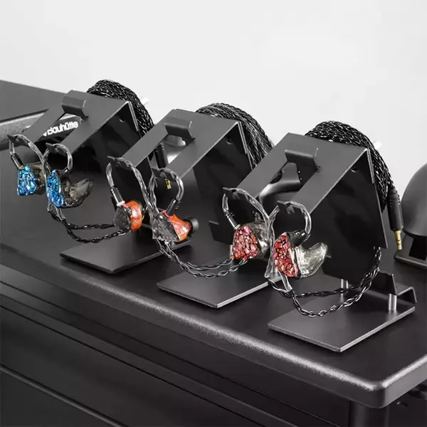 「有線イヤホンの「脱ぎっぱなし」を卒業！Bauhutteが「イヤホンスタンド BHS-ES130」を発売！」の画像