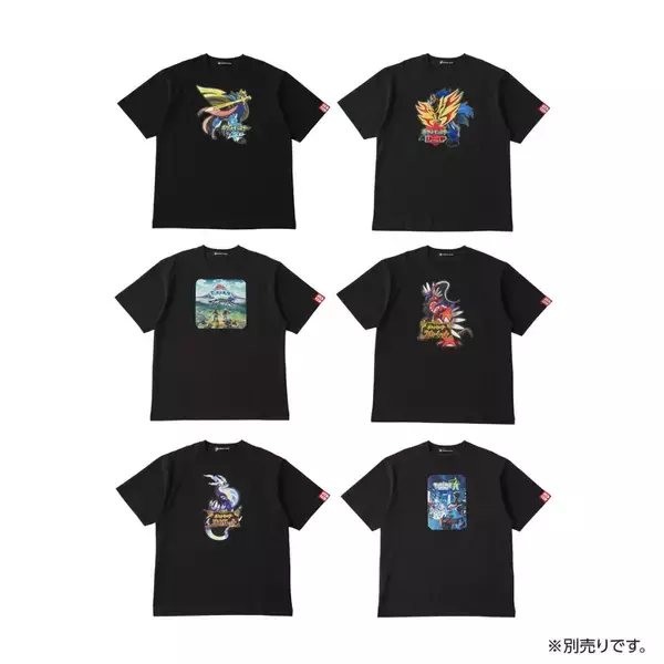 「「ポケットモンスター」シリーズ歴代パッケージをデザインしたグッズがポケモンセンターオンラインに登場！ピンズ・キーホルダー・Tシャツなど」の画像