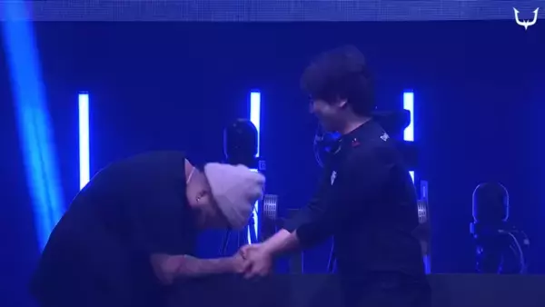 「「Evo LEGENDS LIVE」でREJECTのウメハラ選手とEvo 2025王者MenaRD選手が直接対決！MenaRD選手が10-6で勝利！」の画像