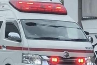 16歳女性ら負傷…バスに乗車中、対向車ぶつかる　夕方に片側1車線の道路で　男女4人を救急搬送　対向車の車は男性が運転、直進中はみ出して衝突