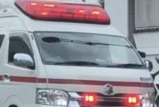 16歳女性ら負傷…バスに乗車中、対向車ぶつかる　夕方に片側1車線の道路で　男女4人を救急搬送　対向車の車は男性が運転、直進中はみ出して衝突