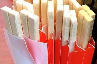 食中毒…24人が嘔吐下痢、ビビンバなど食べ　123人が昼に弁当を食べてから異変…店で調理された弁当で麦ごはん、麻婆和えも　留置施設の昼食　セレウス菌を検出、営業停止に
