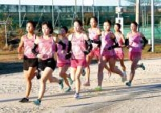 ＜高校駅伝＞県予選を3連覇、関東は2年連続2位　前回、達成できなかった目標…厚い選手層で狙う5位入賞「最後は笑顔で終わりたい」　全国大会、あす21日号砲　女子・埼玉栄チーム紹介