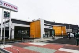 営業時間外でも…24時間利用が可能、電気自動車などの急速充電機を設置　埼玉トヨペット、川越支店が移転オープン　川越支店を川越北支店と統合、国道254号の氷川町交差点の角に