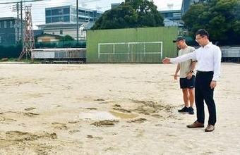 浦和高校に人工芝グラウンドを…寄付6600万円達成も物価高で計画停滞　目標1億8999万円に膨らむ　OBや地元住民も賛同、あと7189万円