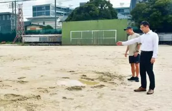 浦和高校に人工芝グラウンドを…寄付6600万円達成も物価高で計画停滞　目標1億8999万円に膨らむ　OBや地元住民も賛同、あと7189万円