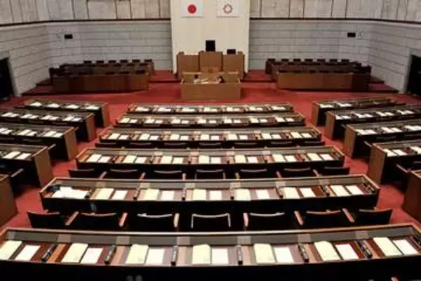 新見沼大橋、11月28日から無料に　一方で未償還金42億円超が判明…埼玉県の補助金で精算　交通量は計画の約半分　皆野寄居、三郷流山橋の有料道路も計画を下回る