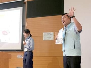 交通ルールの周知促す　外国事情に精通する6人　「外国人交通安全アドバイザー」に委嘱　埼玉県警　「1件でも悲惨な事故を減らす」