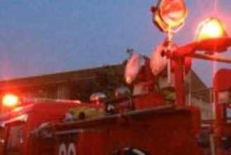 男性死亡か…午前3時半に異変、近隣住民が通報　1人の遺体を発見、2階建て住宅が全焼　住人の男性が行方不明「給湯器から火」