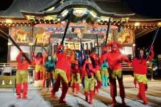 節分へ準備万端　秩父神社で「鬼やらい」の予行演習　本殿前に赤鬼と青鬼役の20人が登場