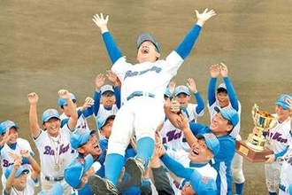 ＜少年野球＞浦和ビッグウェイブが初優勝　先制直後に追い付かれ…一進一退の攻防の中、3番小菅が左越えの2点本塁打／ロヂャースカップ争奪小学生野球交流大会