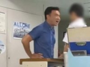 うるせえ、辞めろ…怒鳴った議員、失職し逮捕　「事件に関与した」と投稿か、名誉毀損で裁判へ　失職前、市幹部には暴言「犯罪者はここにいちゃいけない」…陳謝を求められ市長を威圧「嫌がらせ。対決したい」