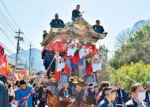 1年の最初に…秩父地域に山車が出る祭り　「山田の春祭り」　屋台囃子と掛け声響かせ、秩父路巡る